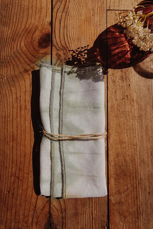 Serviette de table en lin Margaux M en teinture végétale
