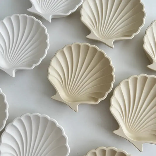 Coquille en jesmonite beige fabrication artisanale